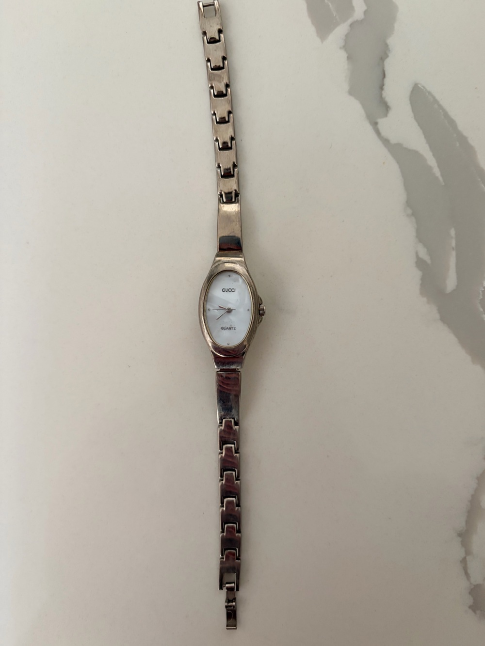 Gucci Silver Vintage Watch with White Dial